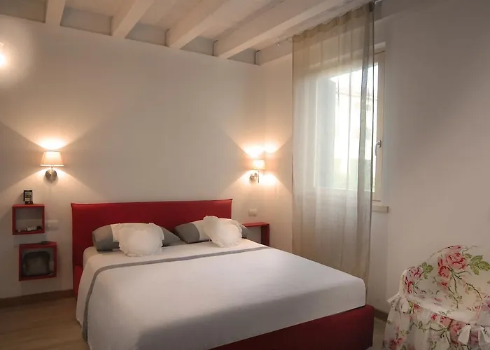 Corte Dei Cedri 2* بوسولينغو